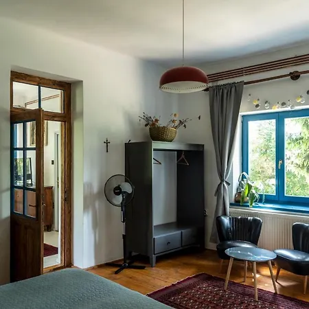 Liget Vendeghaz * Révfülöp